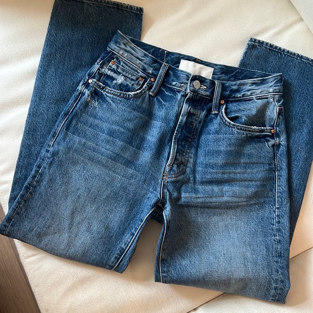 Lightly worn Mother Denim jeans! Size 26